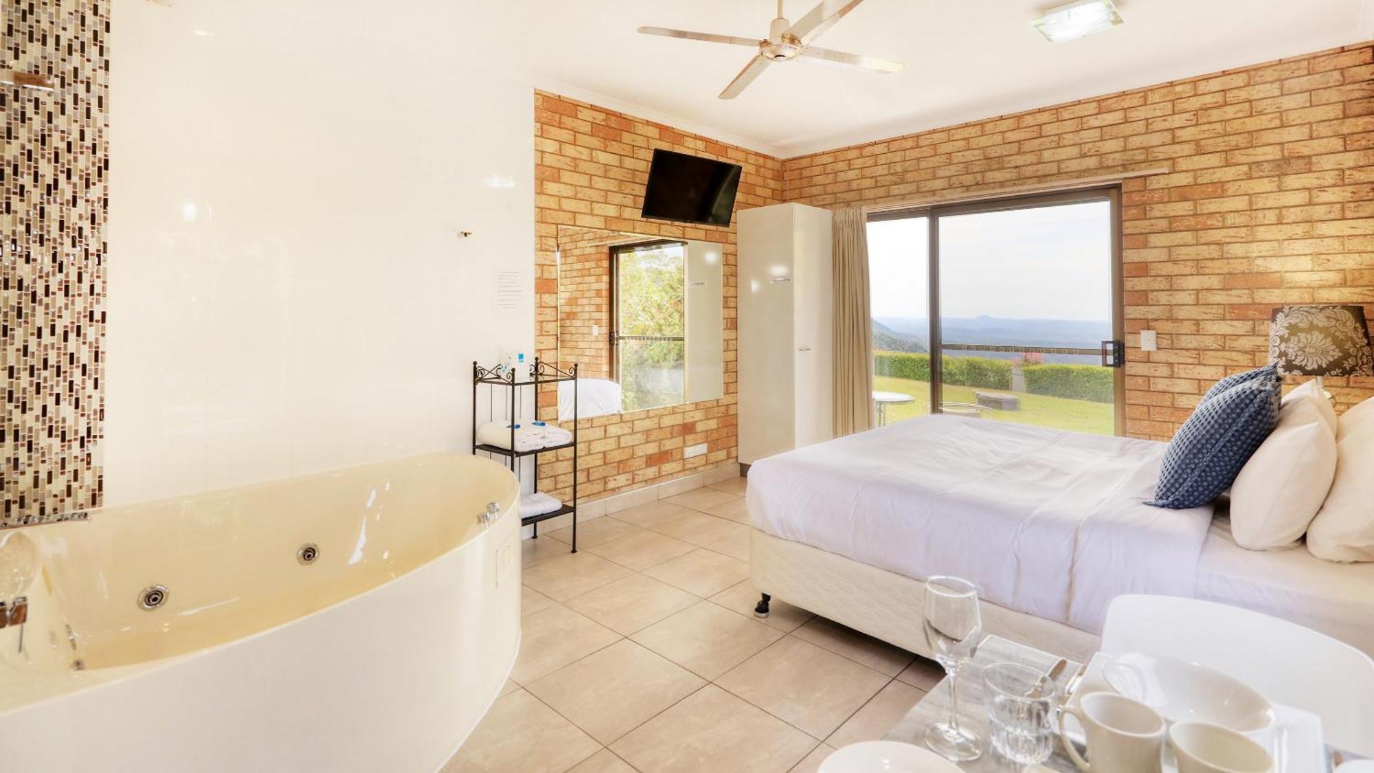 Maleny Views Motel Exterior photo