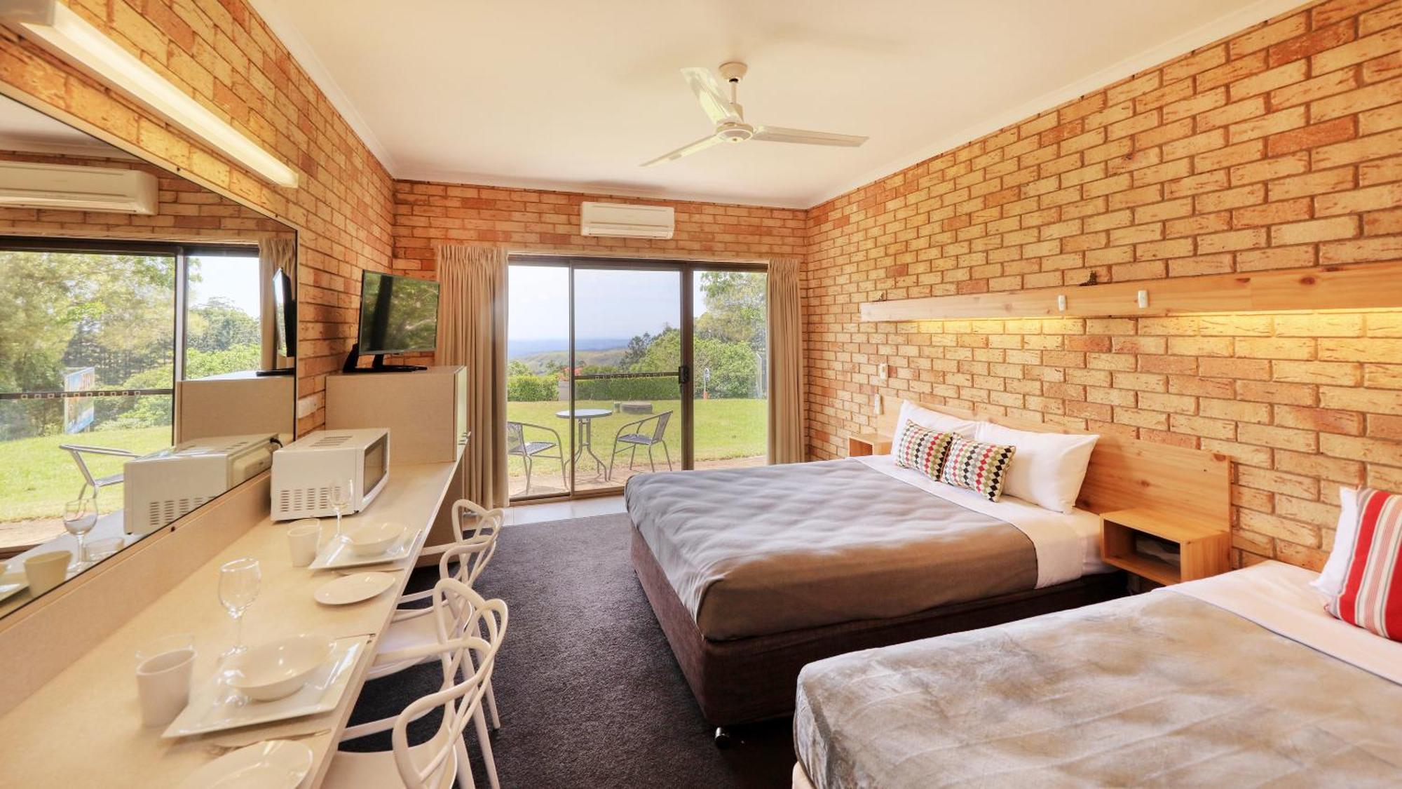 Maleny Views Motel Exterior photo
