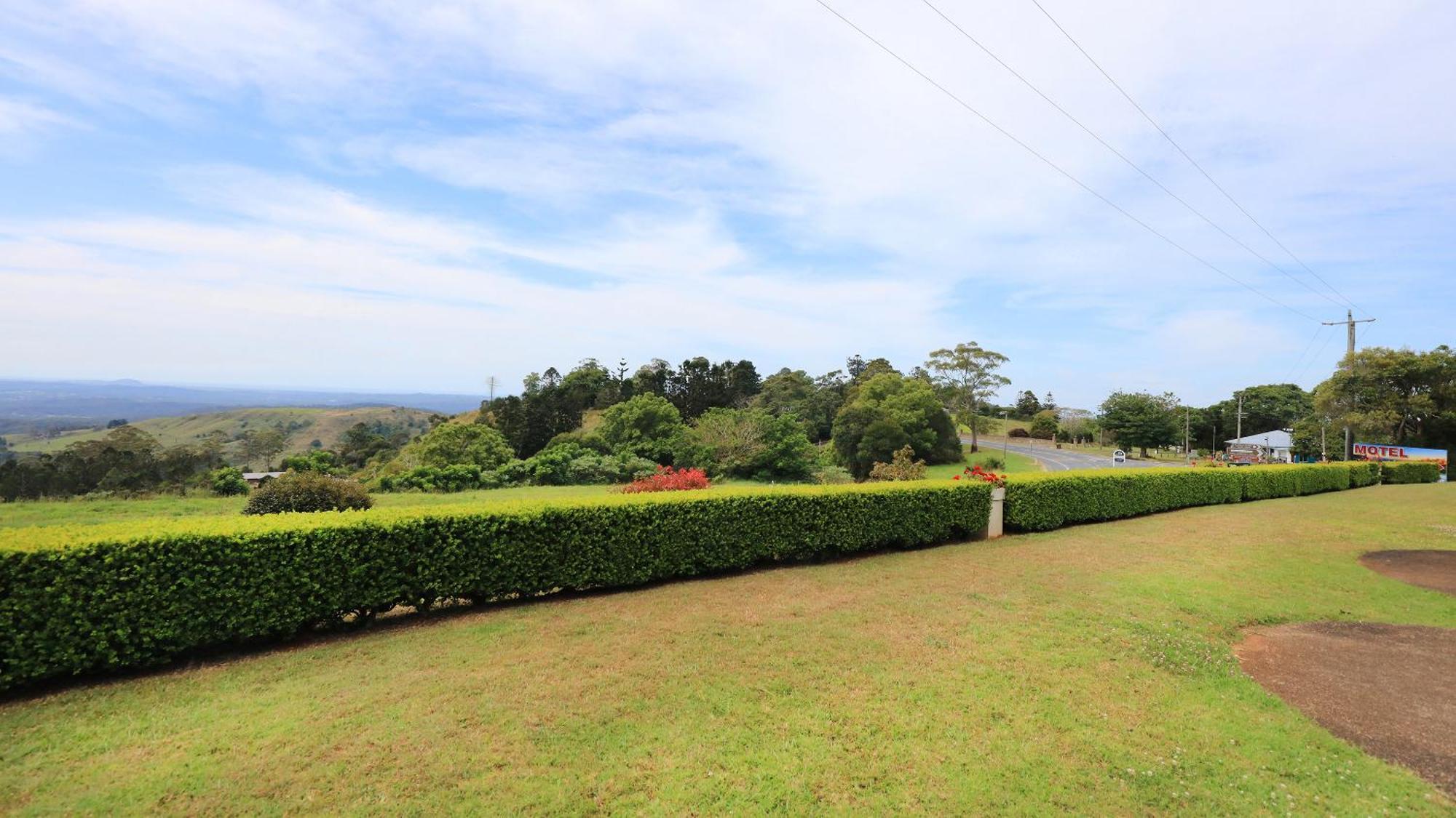 Maleny Views Motel Exterior photo